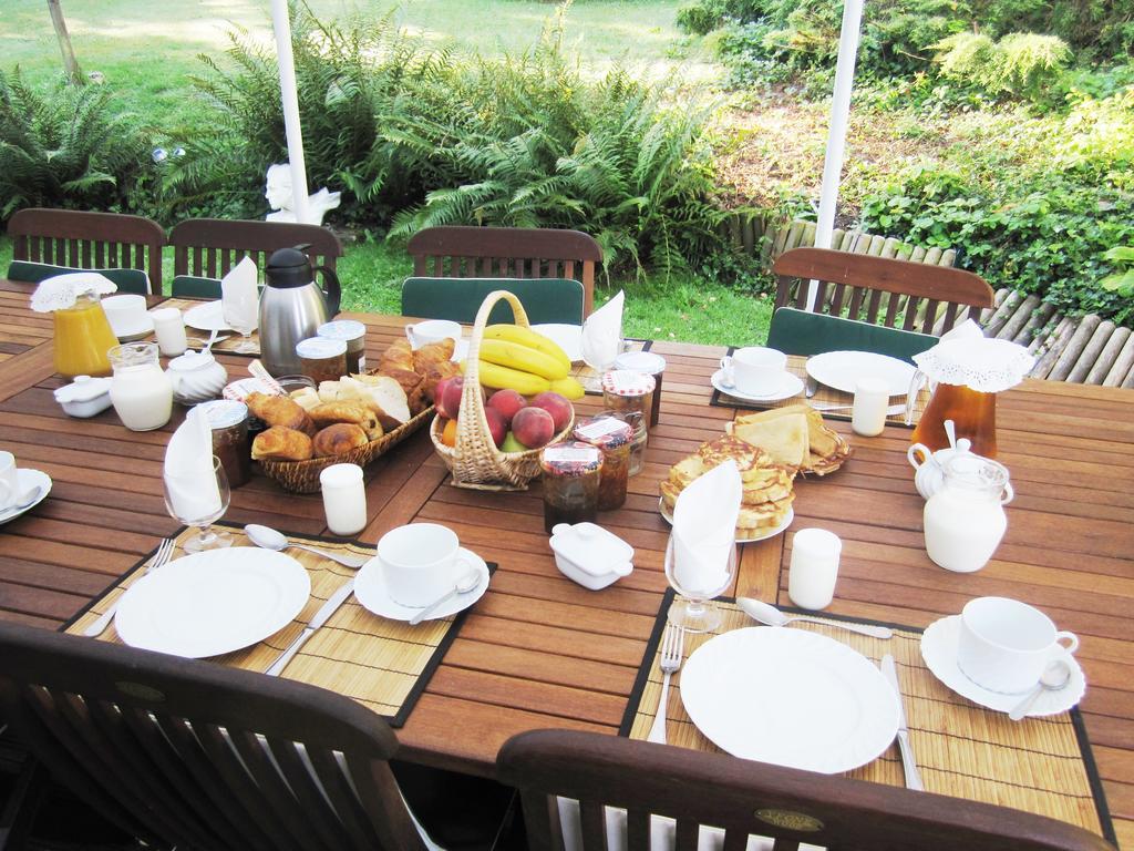 Bed and Breakfast La Croix du Reh à Châteauneuf-la-Forêt Extérieur photo