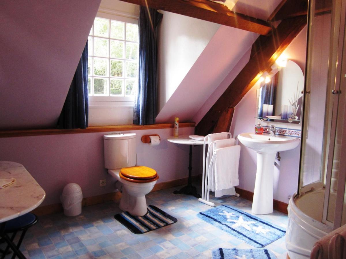 Bed and Breakfast La Croix du Reh à Châteauneuf-la-Forêt Chambre photo